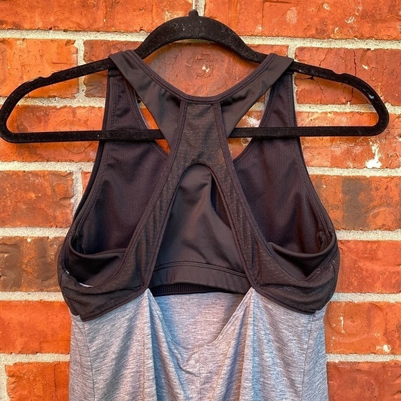 Athleta Womens Small Gray Black Mesh Split Back Racerback Shelf Bra Tank Top - Picture 4 of 10